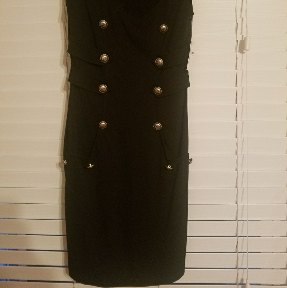 Dress - Picture 3 of 3